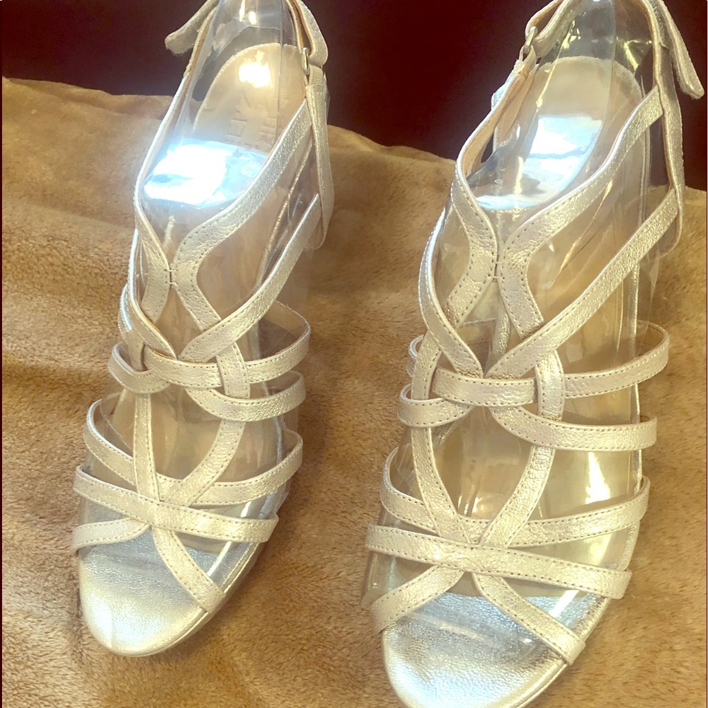 Naturalizer Flora Silver Metallic Shoes